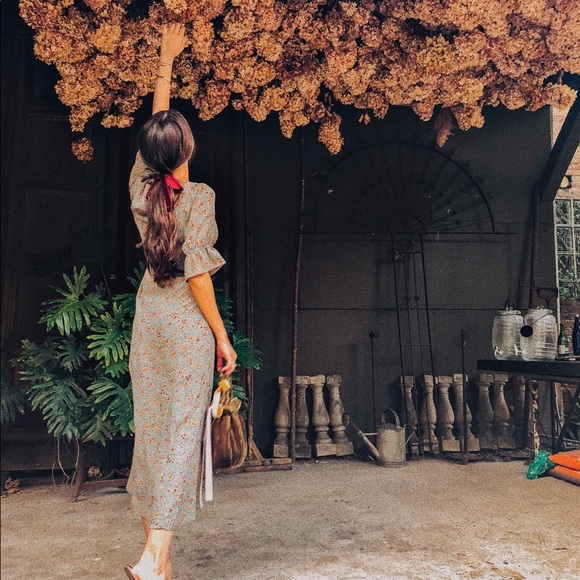 Let’s buy some dresse!!!! - Picture 3 of 3